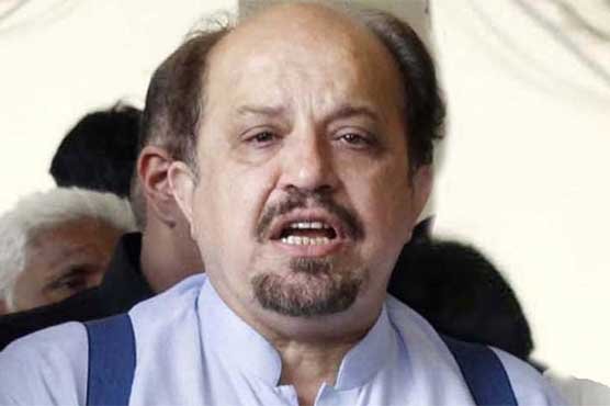 ‘Topi hee nahin, sherwani bhi utaaroonga’: PTI’s Shamim Naqvi protest against rising inflation