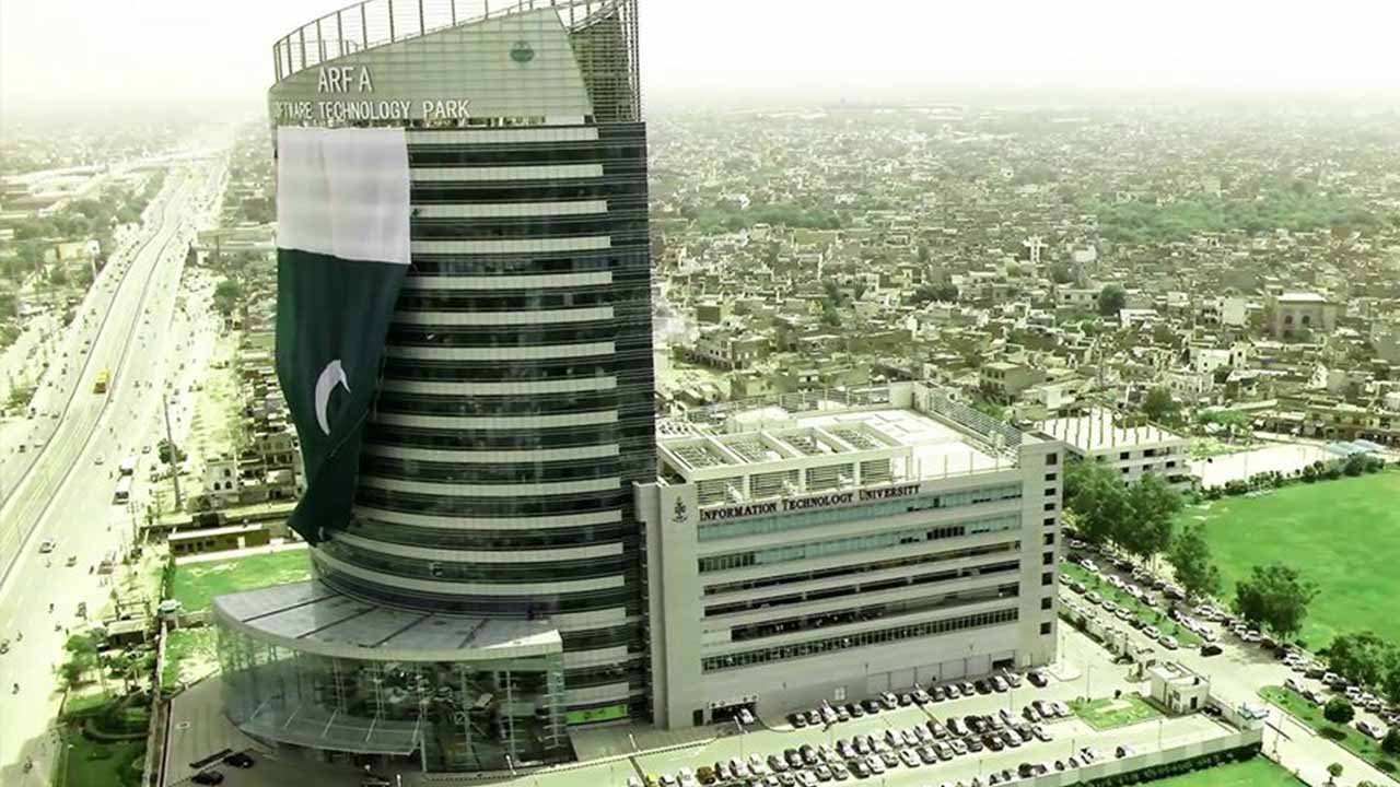 Pakistan earned $1,523 million by providing IT services to various countries: report