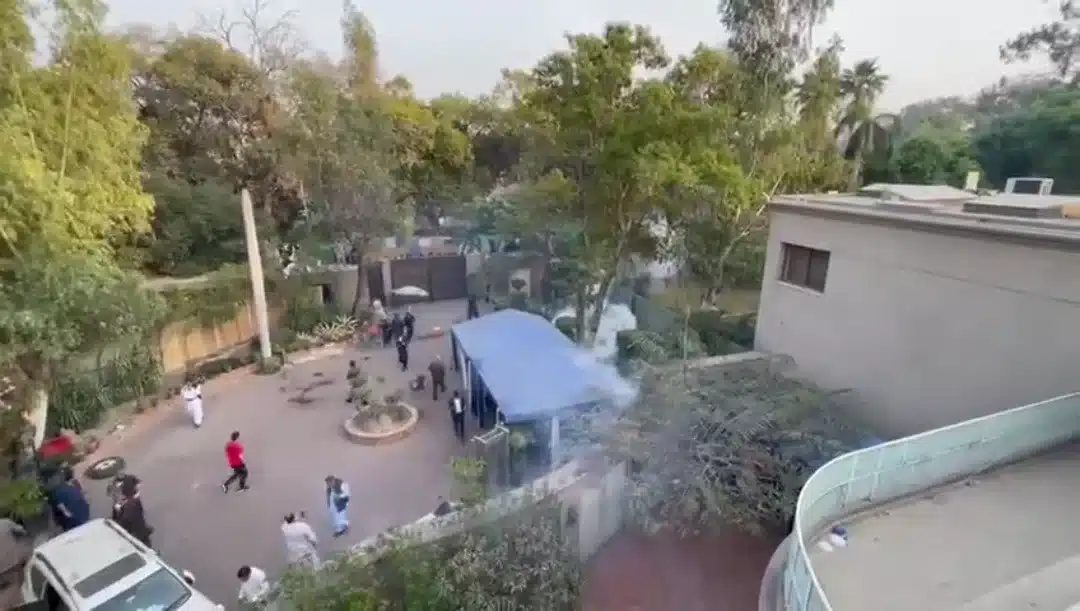 Shor sharaba in Zaman Park: Aitzaz Ahsan’s sisters approach court to complain against Imran