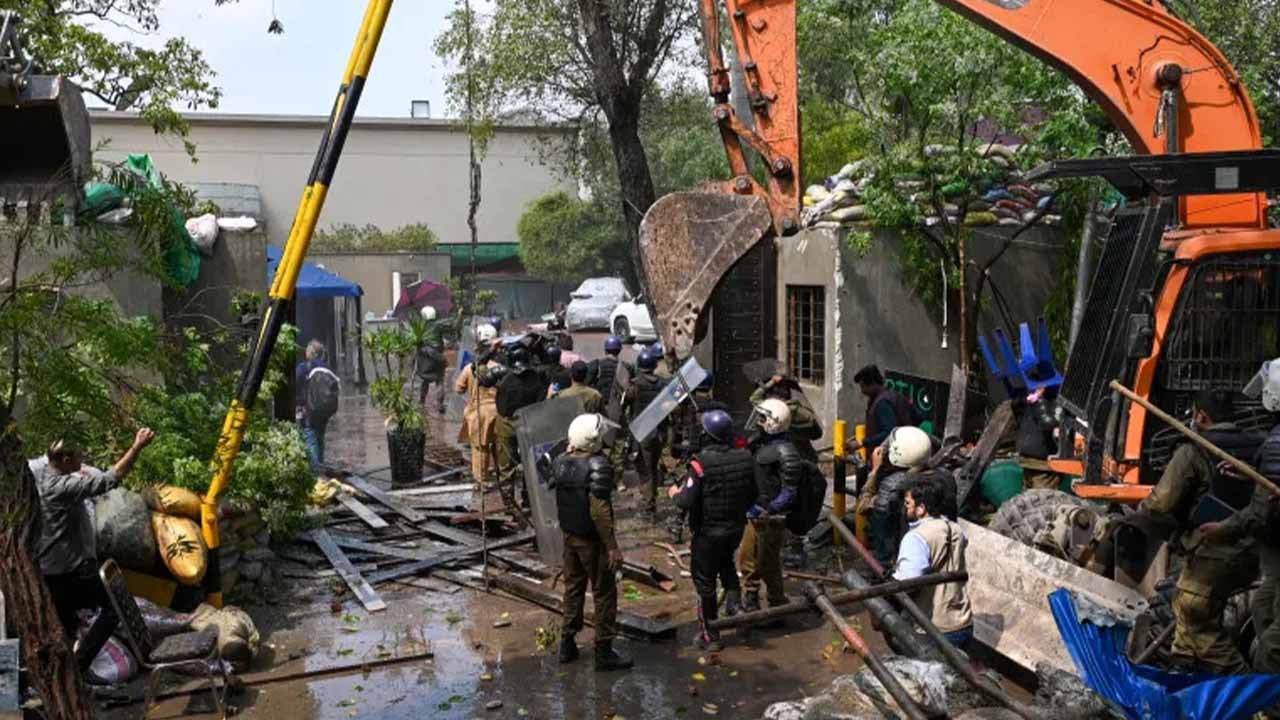 Sanitary pads, rifles, bullets: Here are the things that Punjab police found at Imran Khan’s house