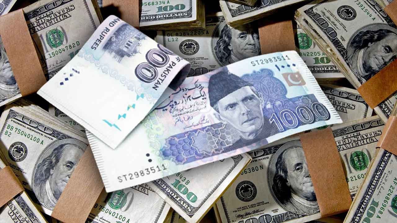 Currency crisis alert: Pakistani rupee could drop to Rs350 against dollar without IMF assistance