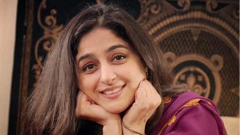 Nadia Jamil pays touching tribute to late father