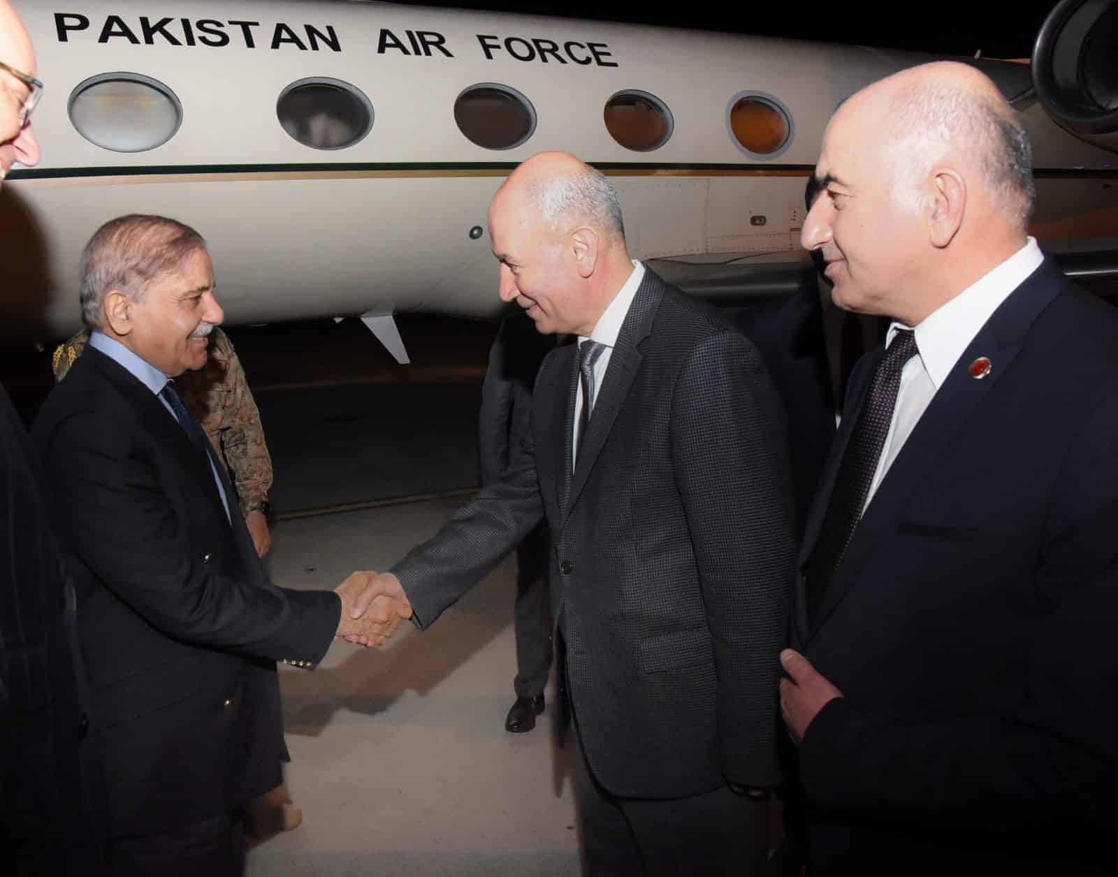 PM Shehbaz reaches Turkey to attend Erdogan’s inauguration