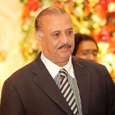 Raja Riaz rejects Dar for caretaker PM, sees no need for immediate elections