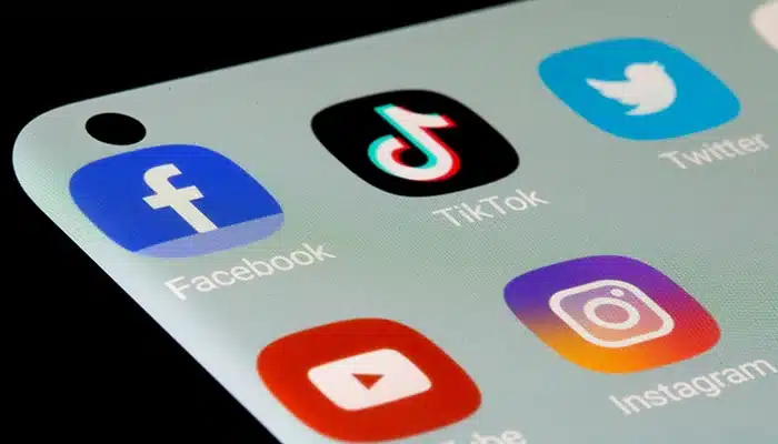 Federal govt contemplating strict law to counter social media ‘propaganda’