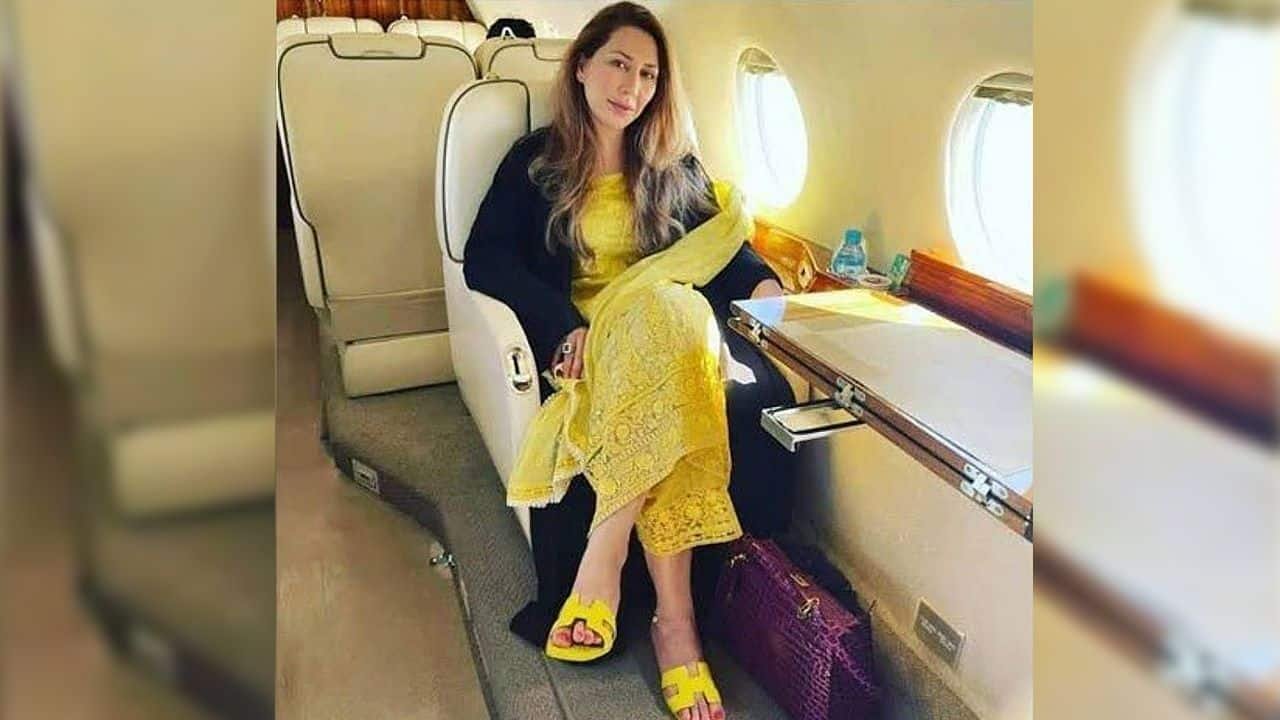 Farah Gogi might become approver against Imran and Bushra