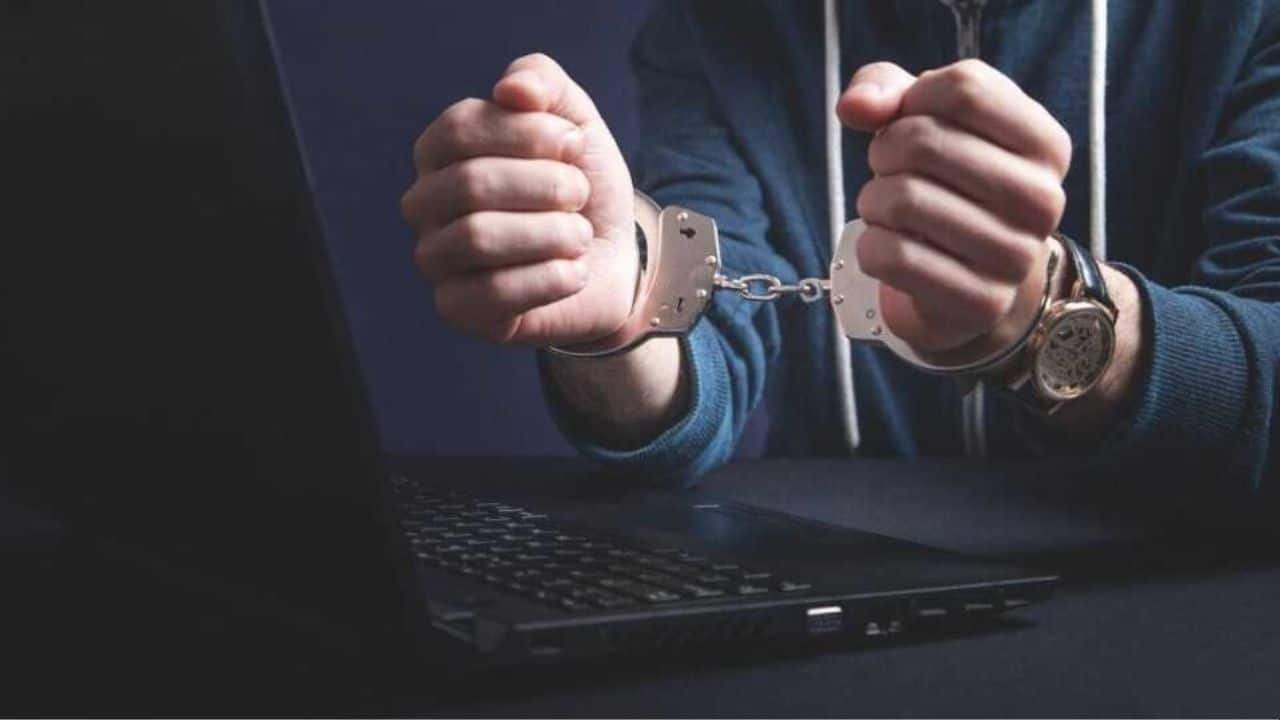 Islamabad police takes action against online propagandists