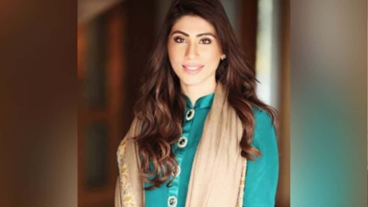 Hina Parvez Butt’s son protects her after she is attacked in London