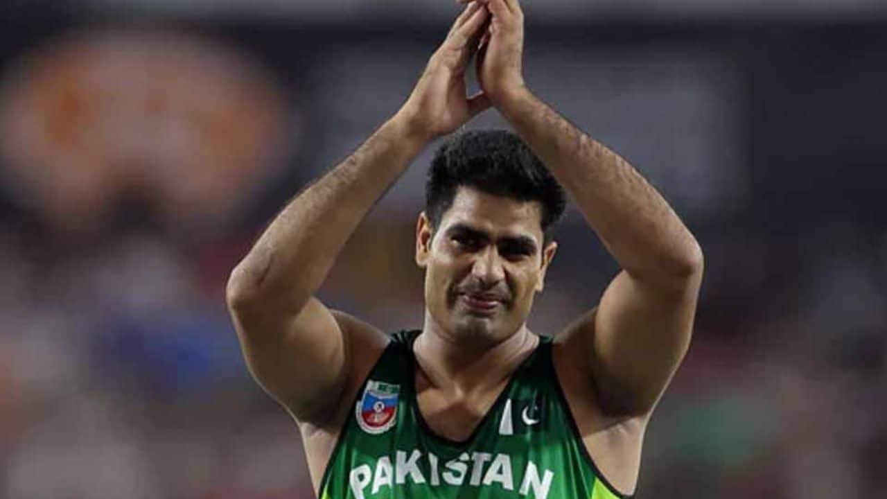 PM Kakar congratulates Arshad Nadeem on his win