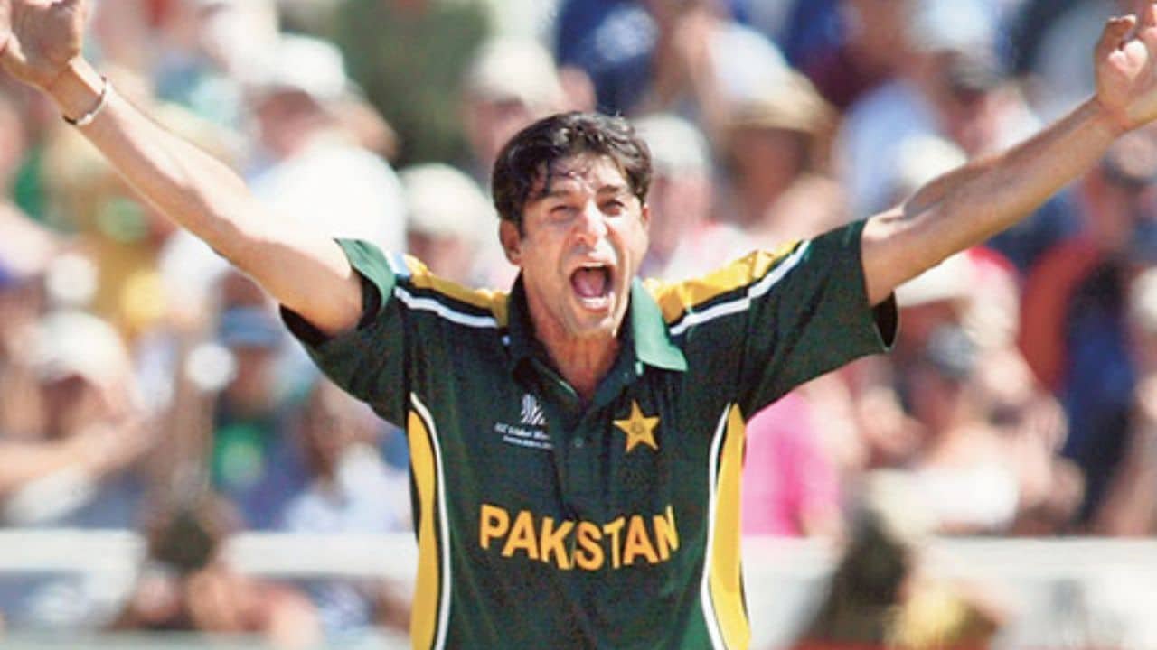 Wasim Akram’s hilarious response to question about his 90’s haircut has internet in hysterics