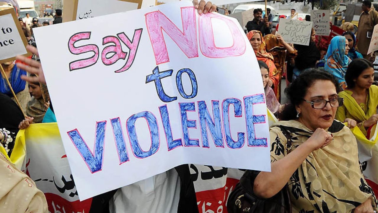 Husband kills wife for demanding divorce