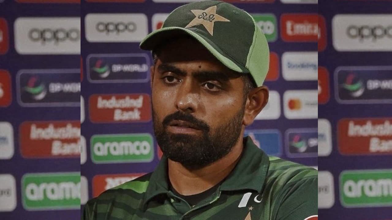 PCB throws Babar under the bus, urges support for team