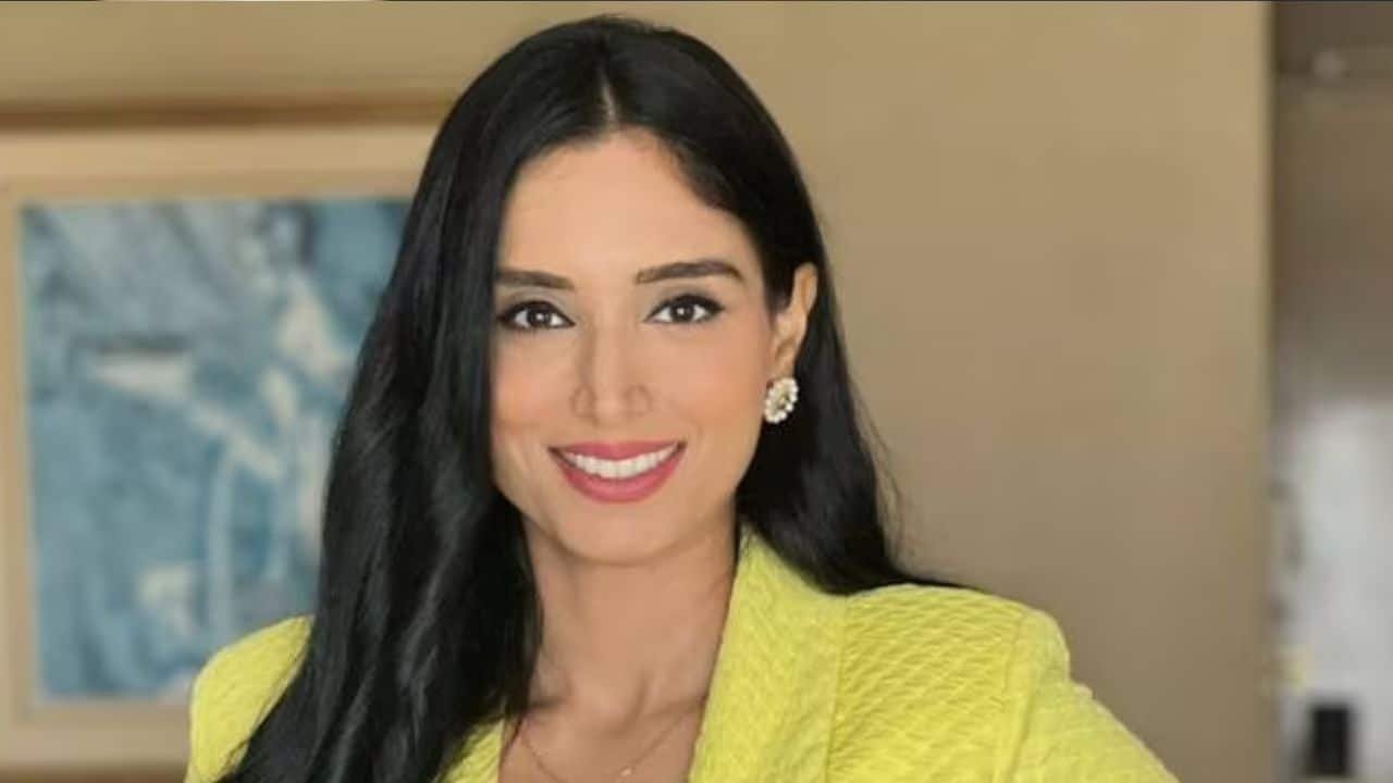 Pakistani cricket presenter Zainab Abbas speaks up after leaving India