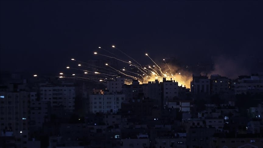 Israel is dropping white phosphorus bombs on Gaza: what we know about Day Five