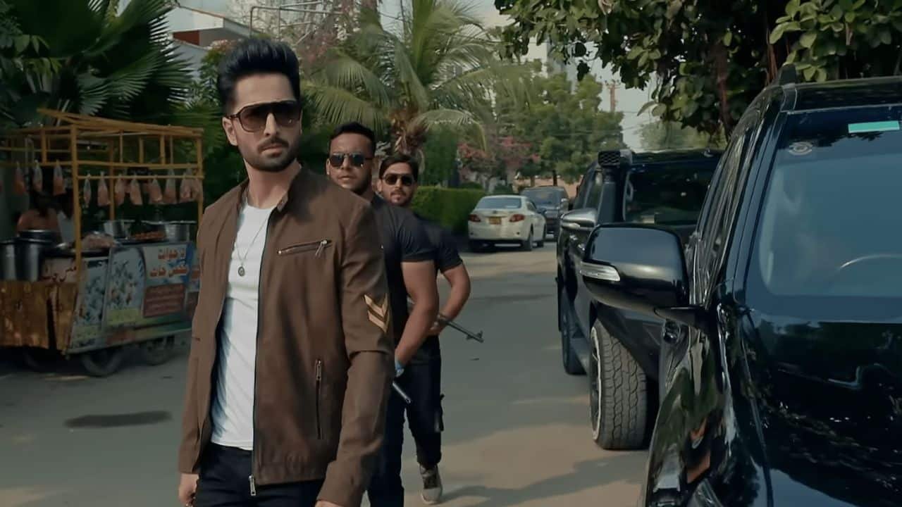 ‘Cheap knockoff of Kabir Singh’: Viral clip from Danish Taimoor’s new drama has Twitter in fits