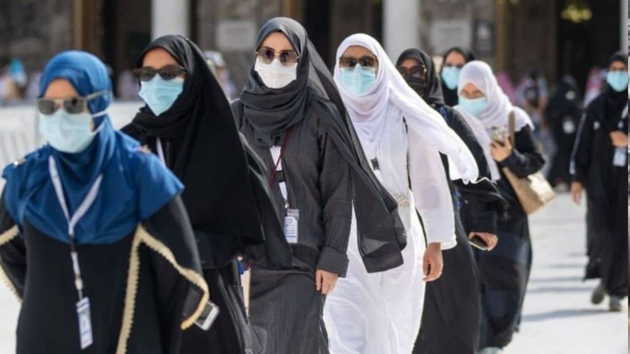 Council of Islamic Ideology gives ‘conditional permission’ for women to perform Hajj without mehram