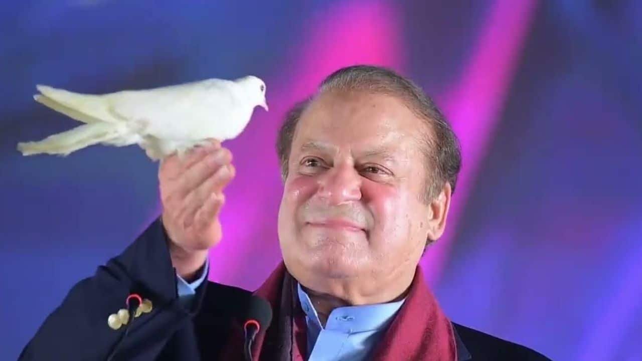 Nawaz Sharif free in Avenfield apartments reference