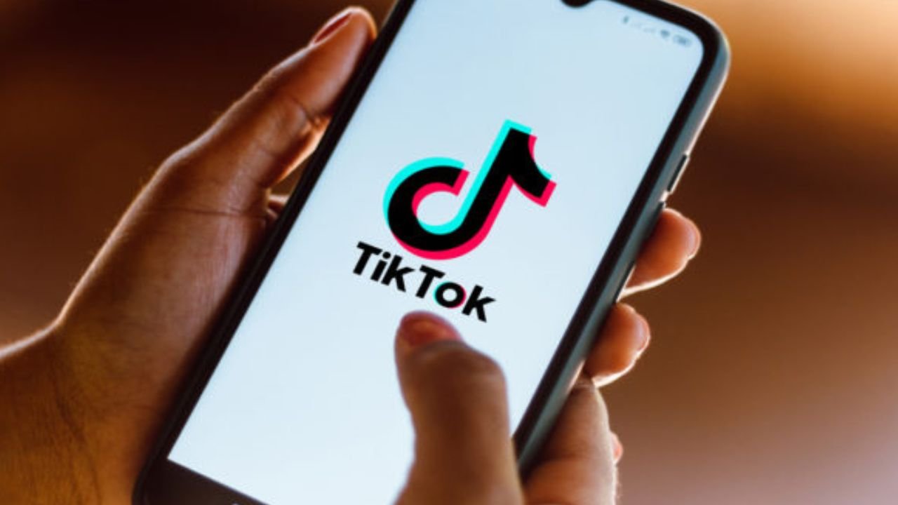 Gujrat girl kills sister over TikTok video