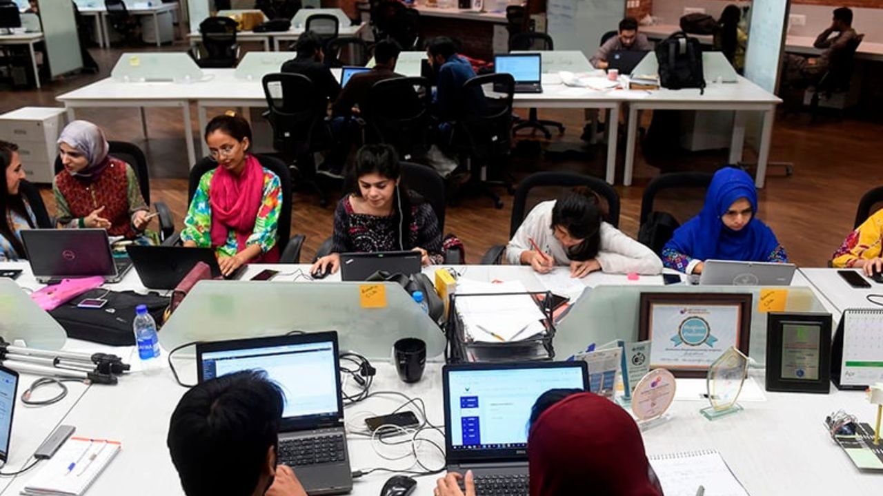 Punjab: 261 Startups ‘graduate’ under National Expansion Plan