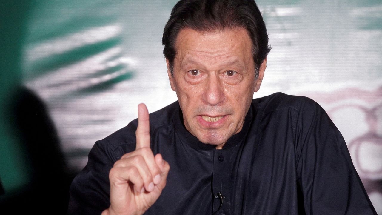 ‘An umpire has recently given a no-ball’; Imran Khan slams Supreme Court decision