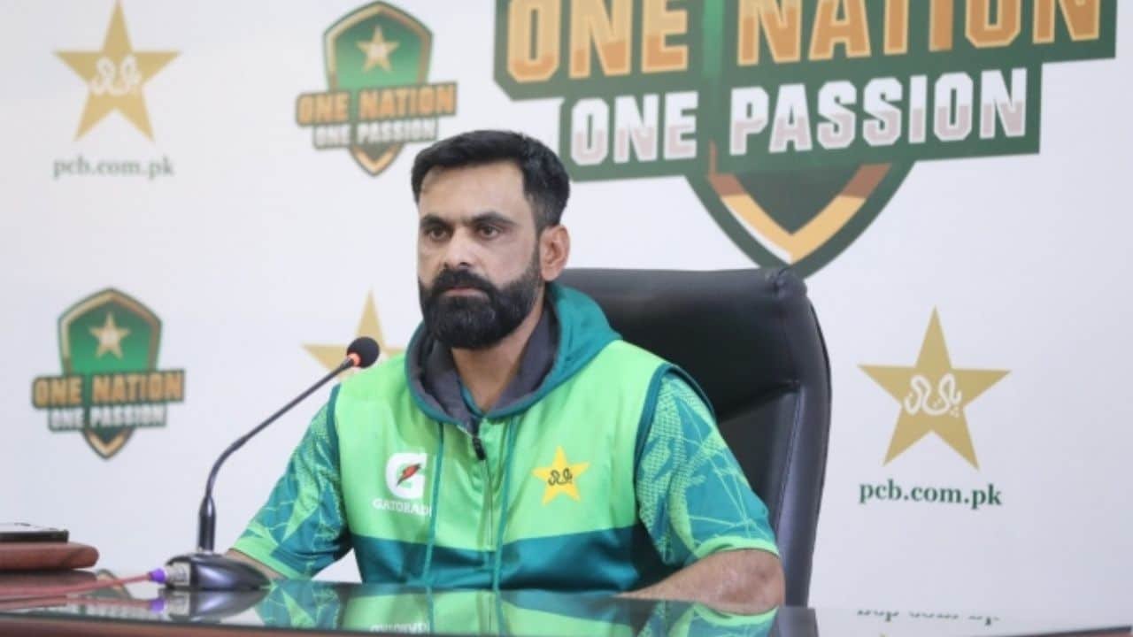 Watch: Drunk Pakistani passenger restrained in international flight