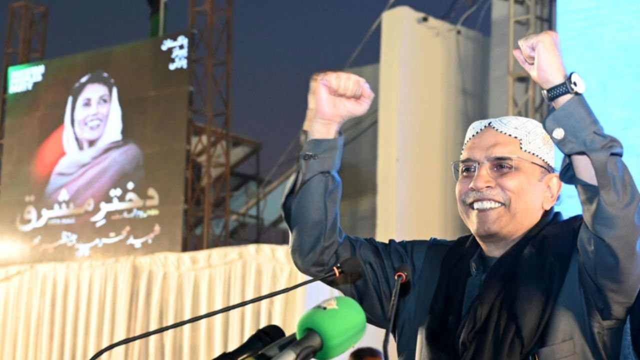 Asif Ali Zardari: ‘Artful dodger’ returns as Pakistan president