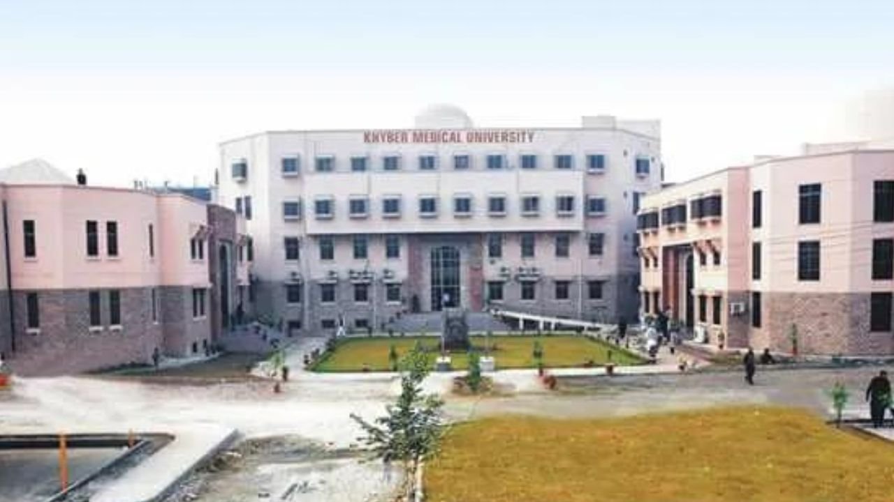 Khyber Medical University prohibits ‘intimate relationship’ between faculty, students to counter sexual harassment on campus