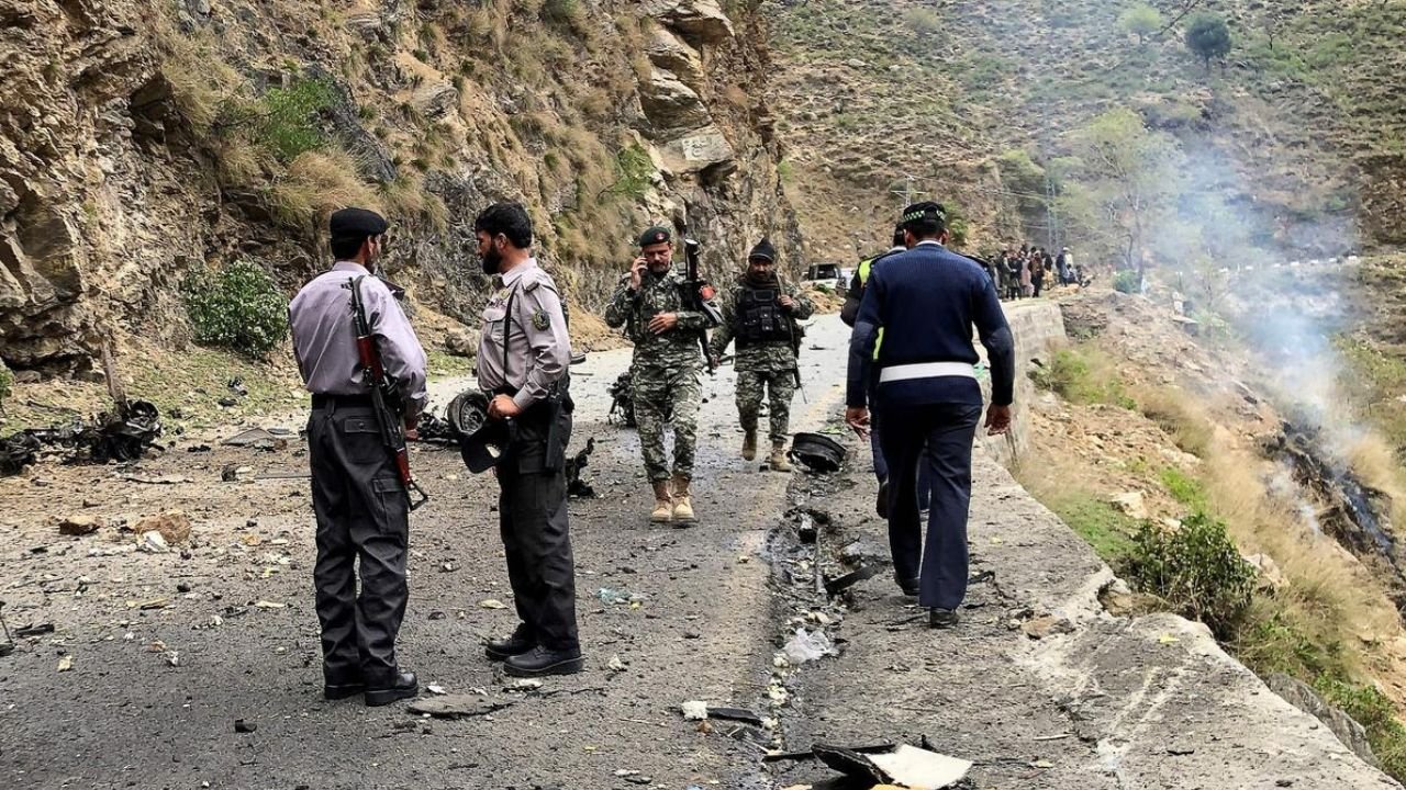 Pakistan steps up security for Chinese workers after bombing