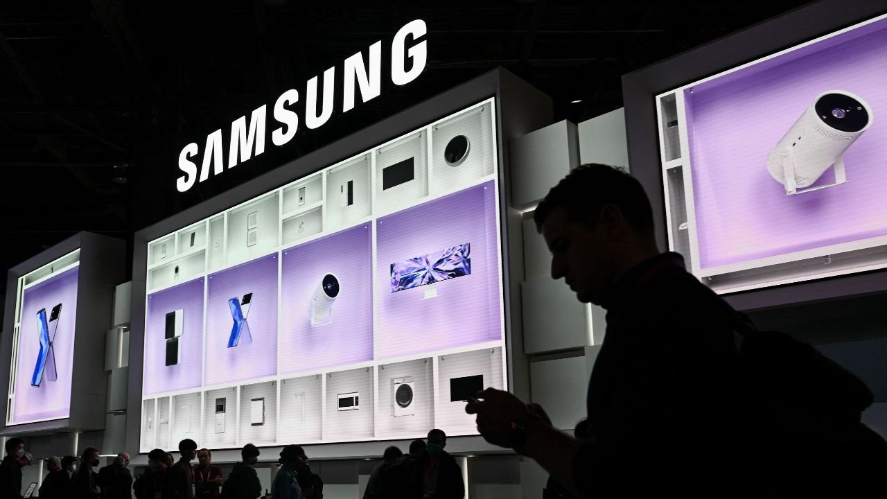 Samsung returns to top of the smartphone market: industry tracker