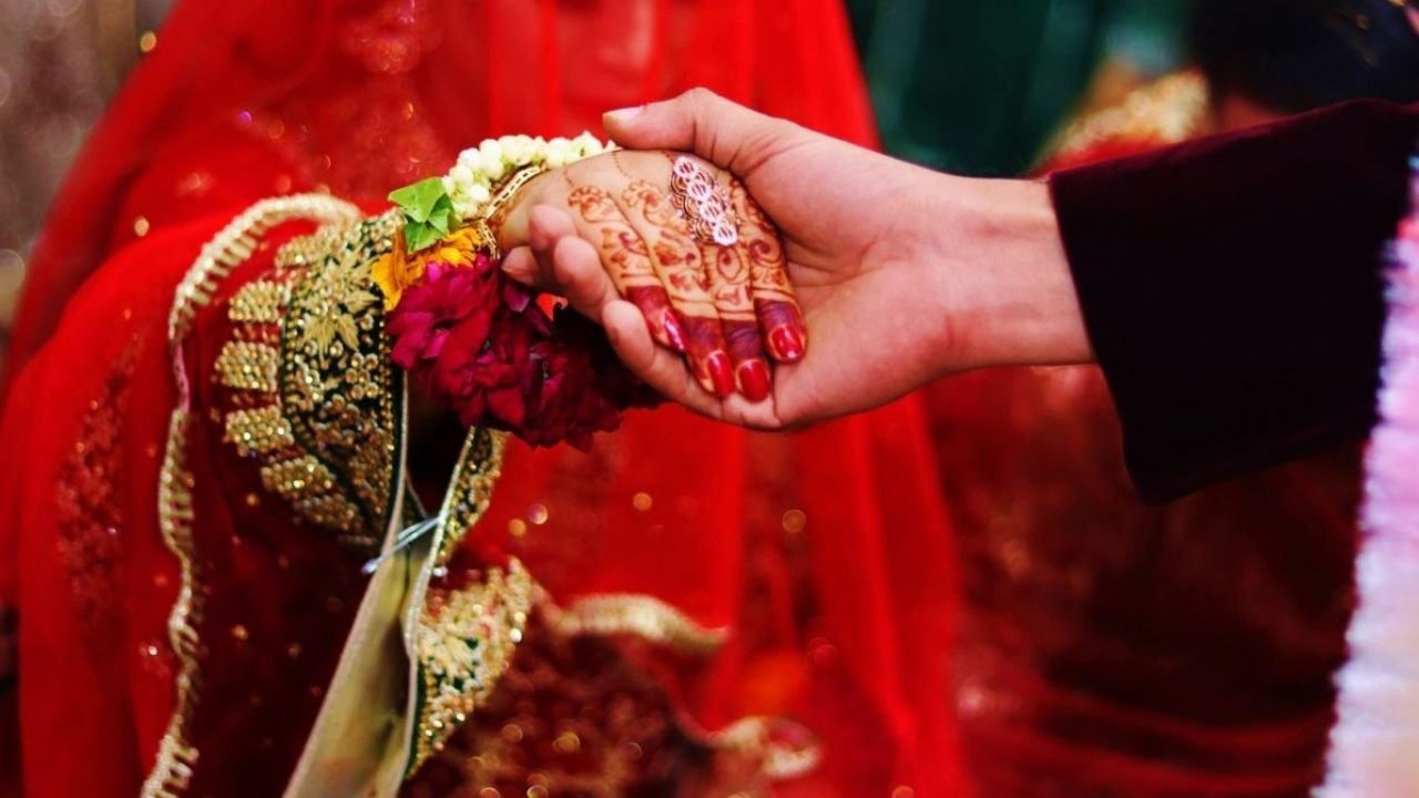 Shocking number of people have ‘love marriages’ in Pakistan: Survey