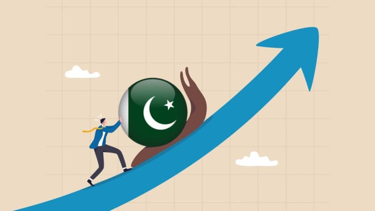 Finance Minister positive about Pak economy