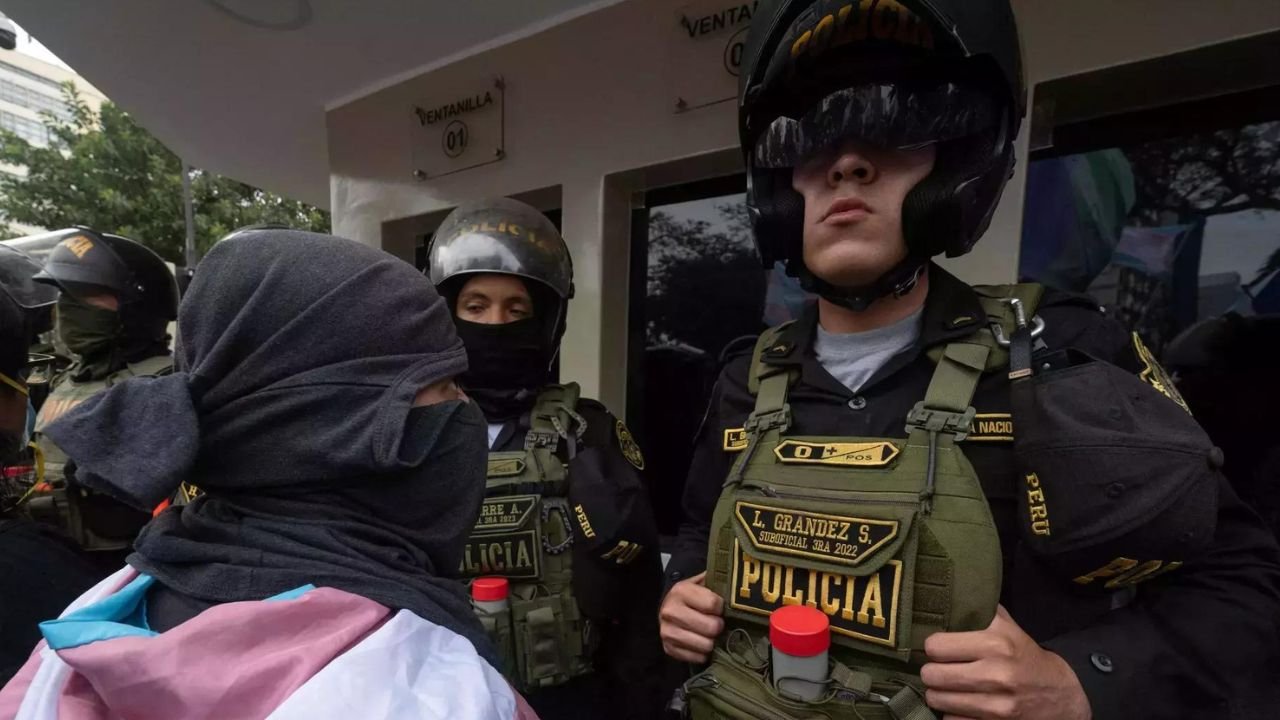 Protest after Peru classifies transsexuality as mental disorder