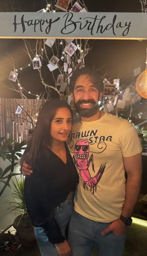 Momal Sheikh’s sparking birthday bash with family and friends