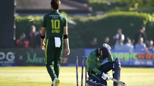 Pakistan defeats Ireland in 3rd T20 to clinch series