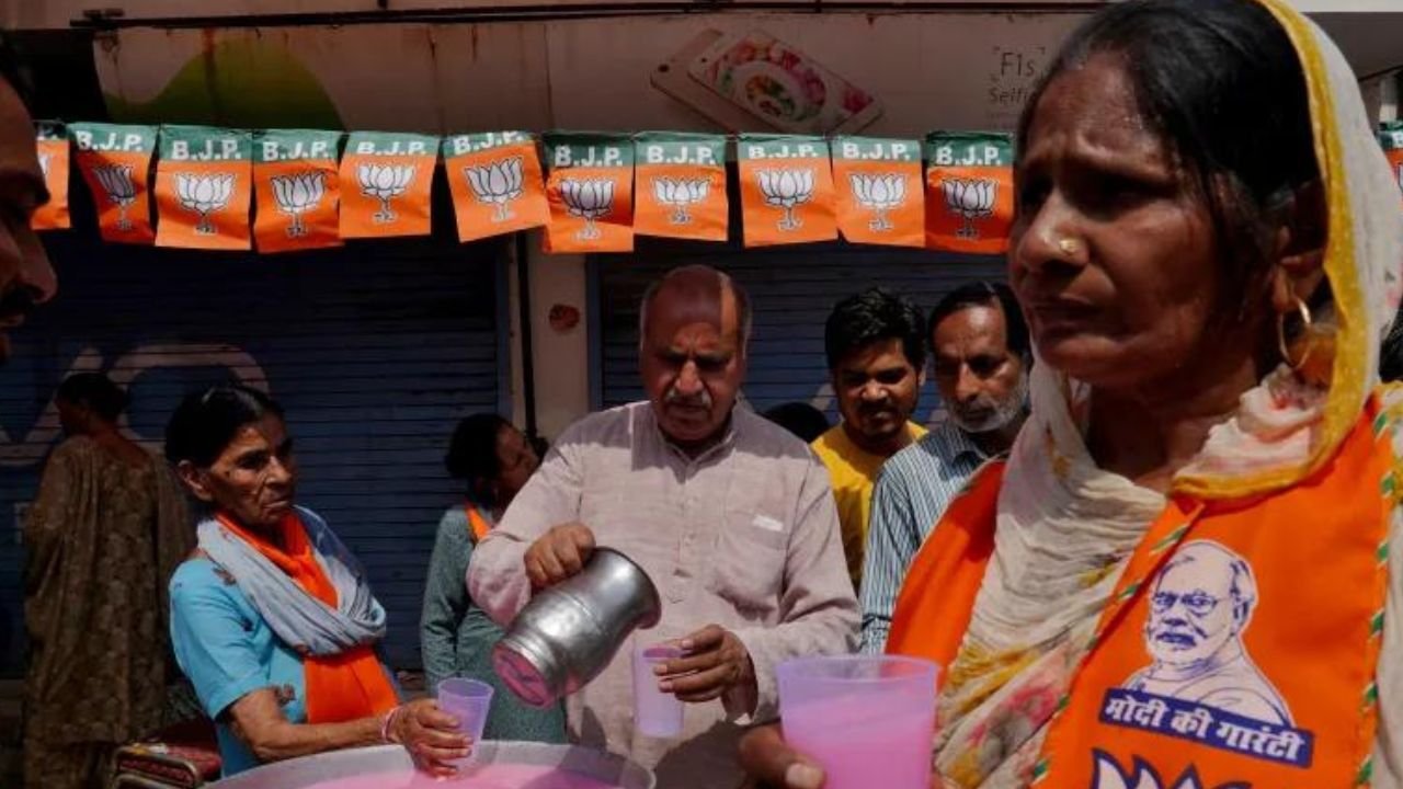 Heatwave in India kills 33, including election officials