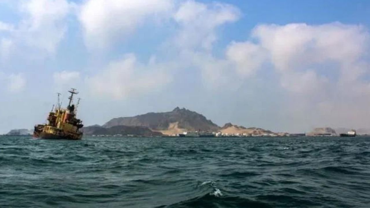 38 migrants died, 100 missing after boat sinks near Yemen coast