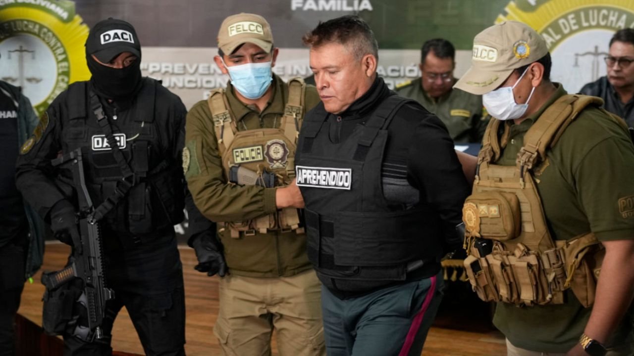 Bolivian army chief arrested after coup attempt