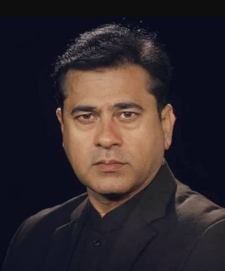 Imran Riaz not allowed to go abroad despite court orders