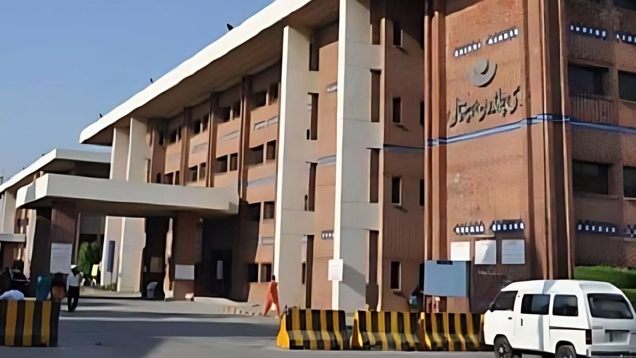 Sick baby boy replaced with dead girl in Children’s Hospital Lahore