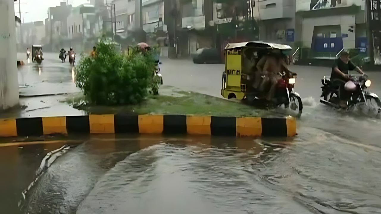 Lahore drowns in first spell of monsoon rains