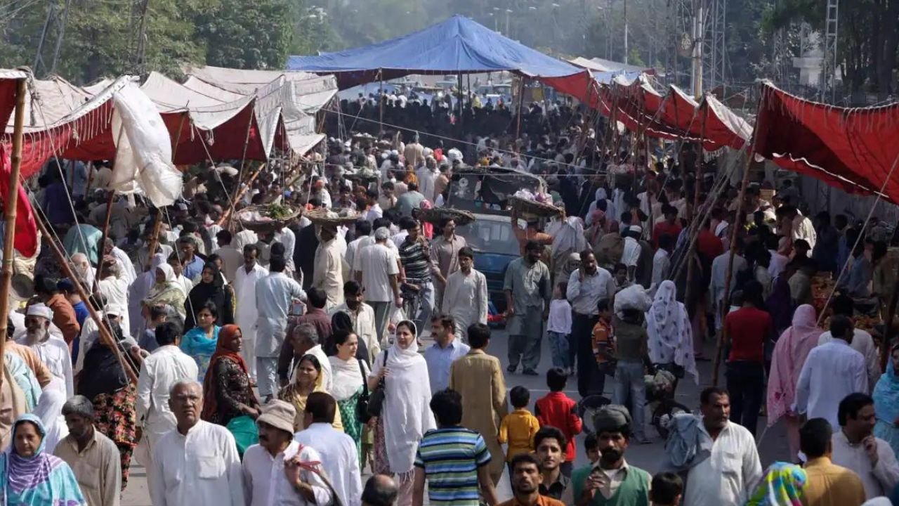 Pakistan becomes fifth most populous country