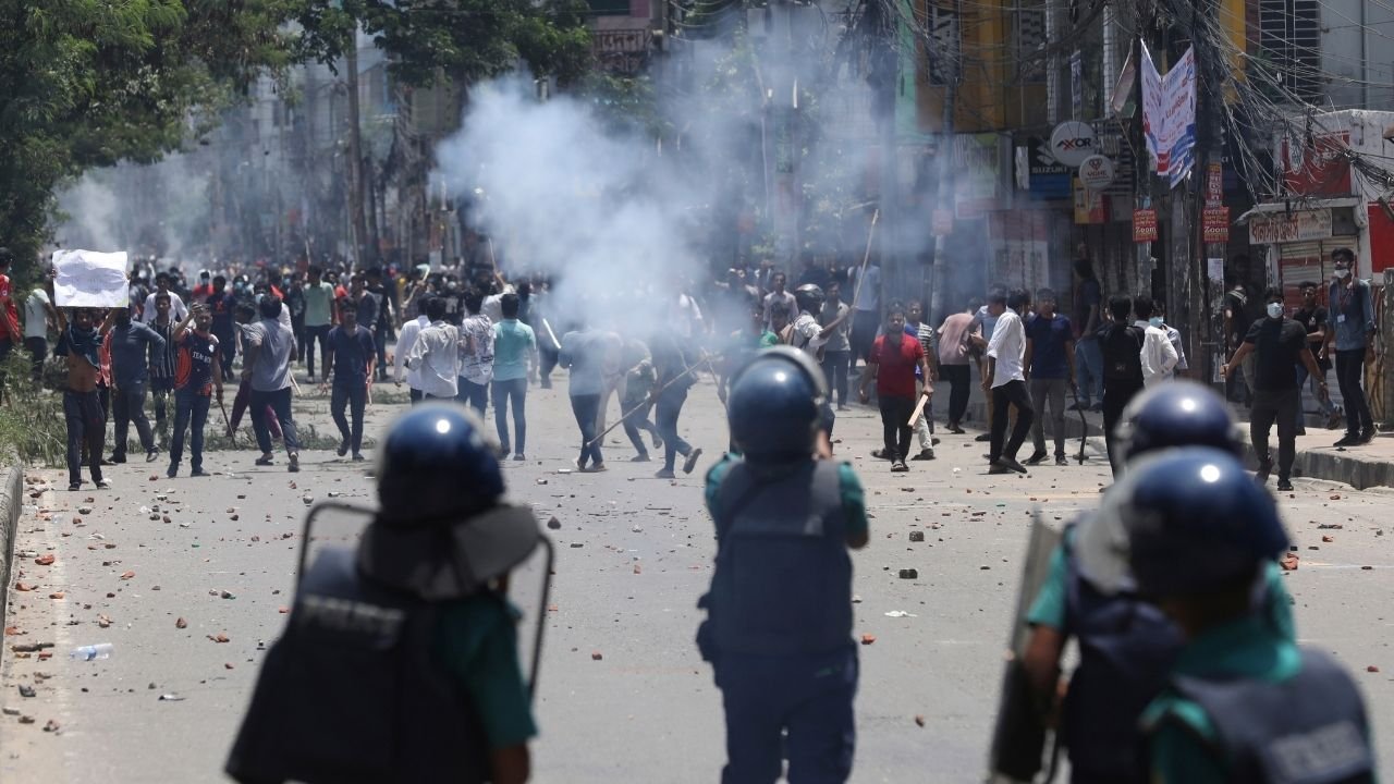 More than 500 arrested in Bangladesh capital over violence: police