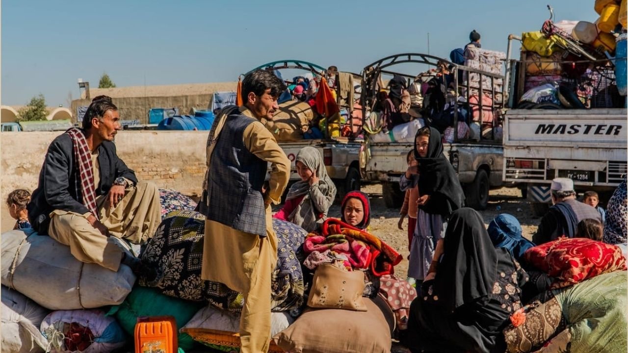 Pakistan extends stay of registered Afghan refugees by one year