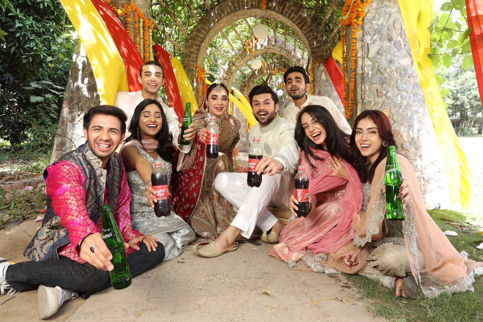 “Cola, Gourmet di Colaaa” Becomes a National Sensation!