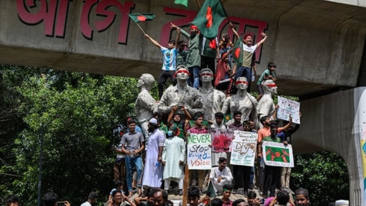 Protesters storm Bangladesh PM’s palace after she flees
