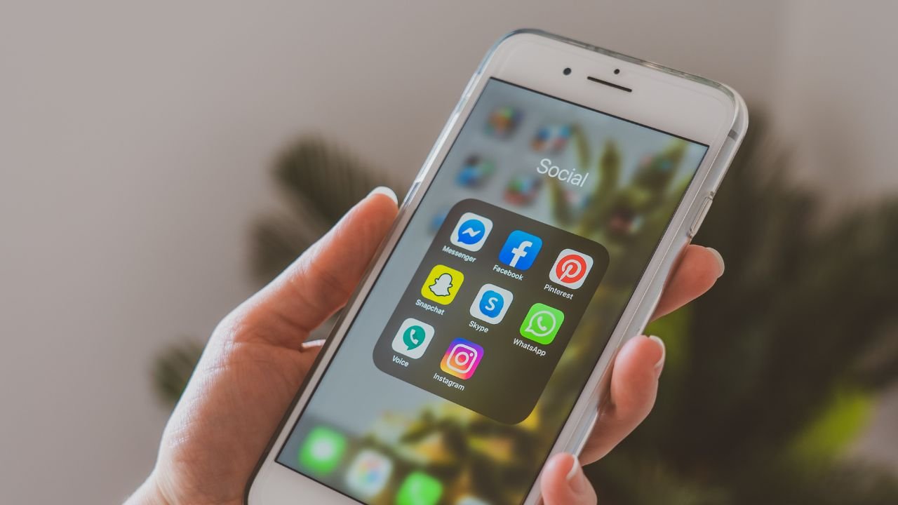 Social media apps including WhatsApp experiencing slowdowns yet again