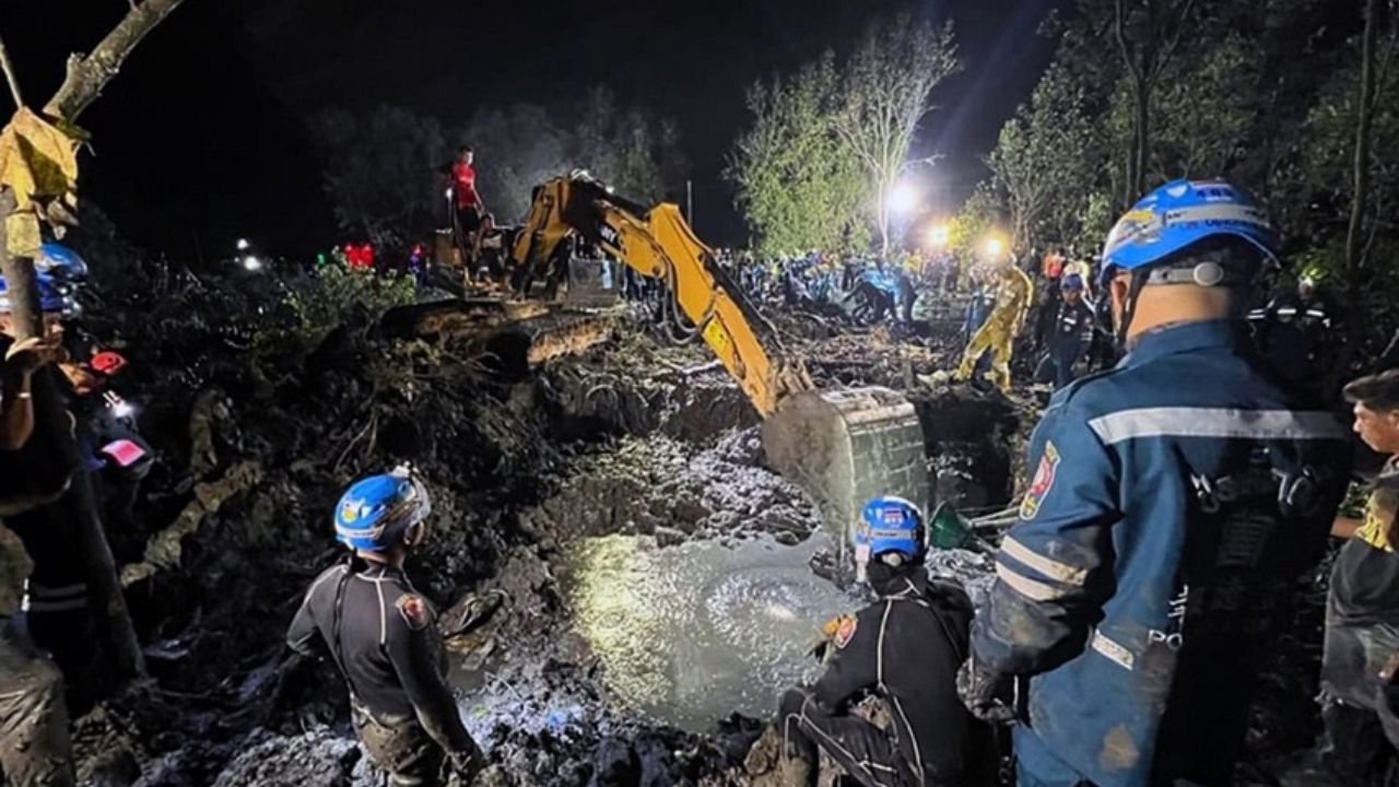 Nine believed dead after plane crashes in Thai jungle