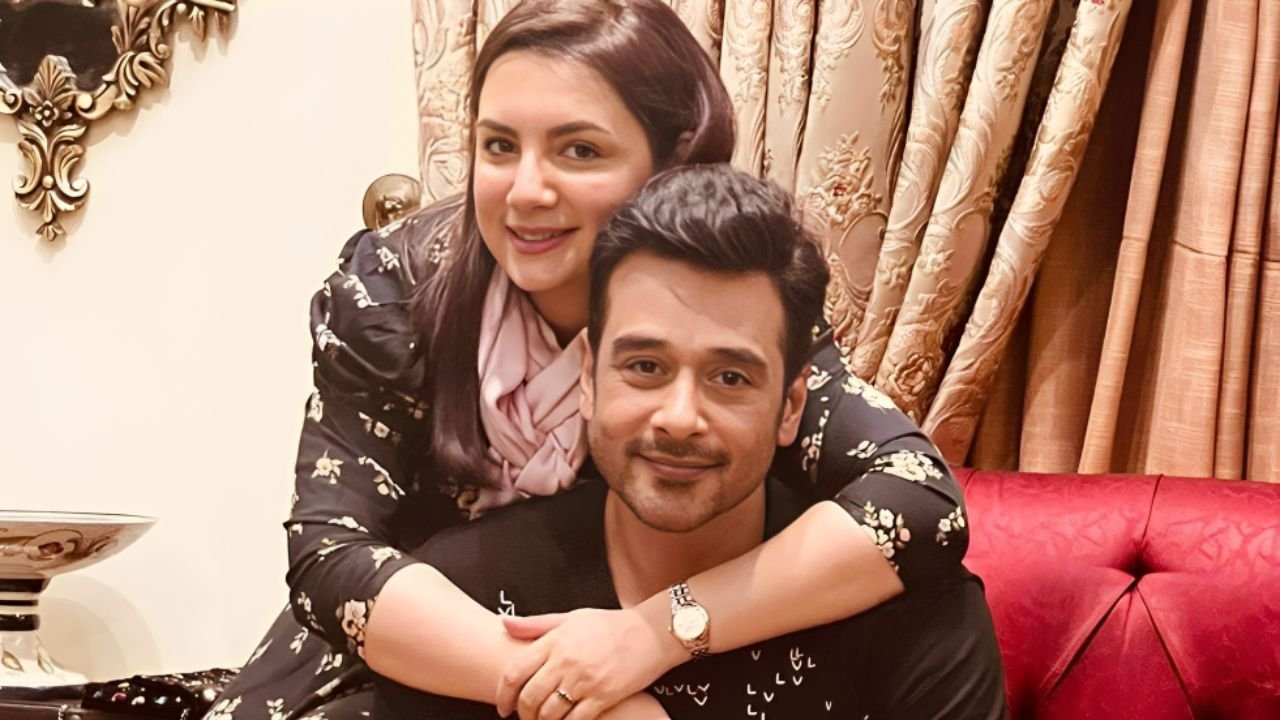 ‘I’m 10 to 12 years older than Faysal Quraishi,’ Quraishi’s wife’s karara jawab to a user