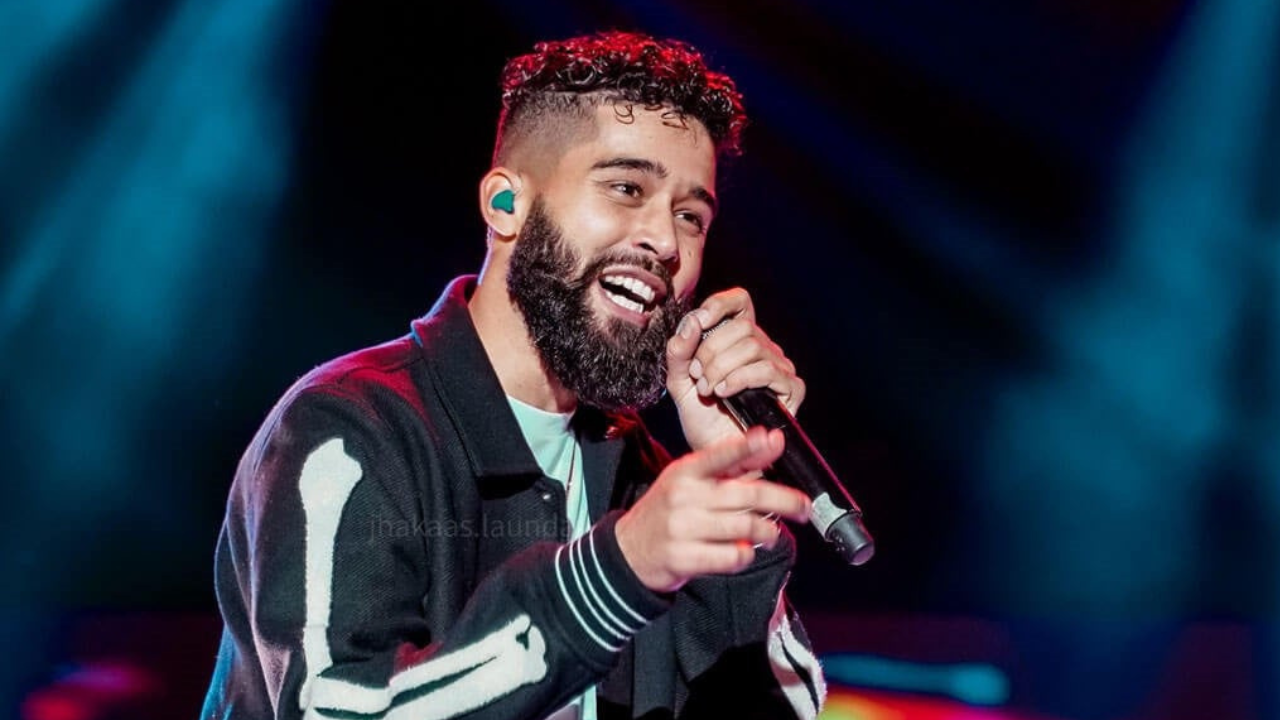 ‘People die of jealousy when someone takes a picture with their husband,’ says Nida Yasir