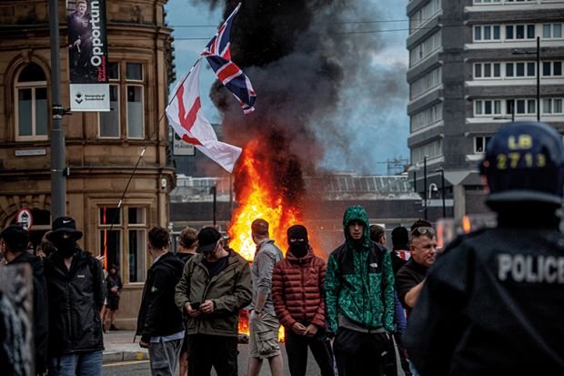 Man allegedly involved in spreading fake news triggering UK anti-Muslim riots arrested in Lahore